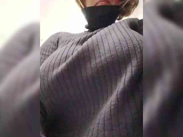 EVIL_TITS webcam