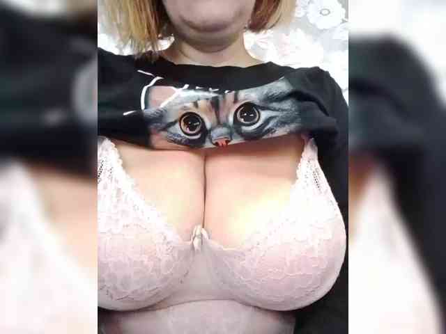 EVIL_TITS webcam