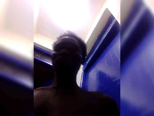freaky-pinnah webcam