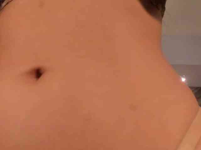JadeEvans webcam