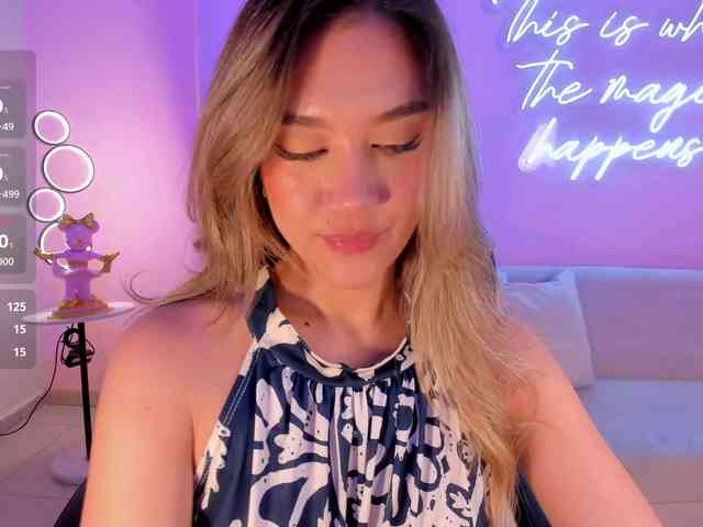 RebeccaHudson webcam