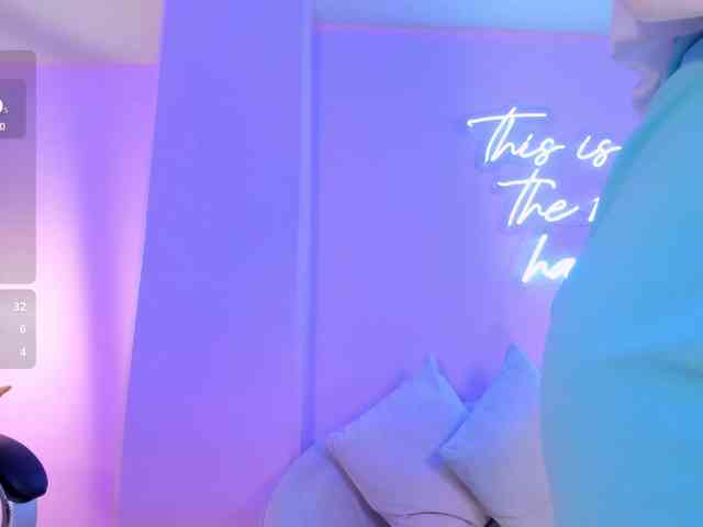 RebeccaHudson webcam