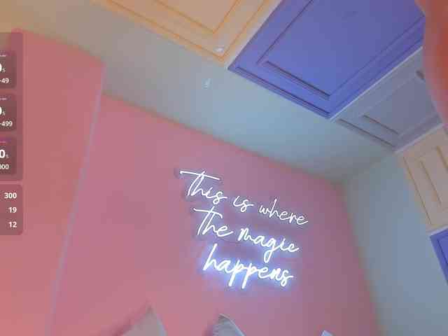 RebeccaHudson webcam