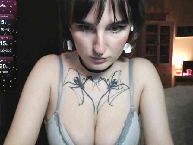 momorenaaa webcam