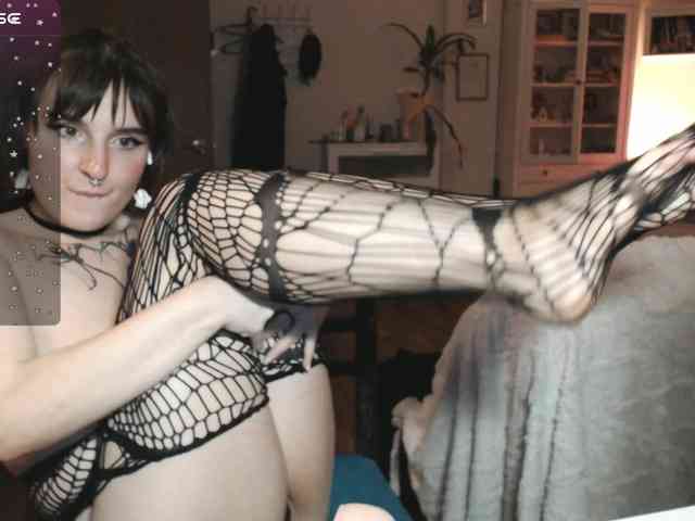 momorenaaa webcam