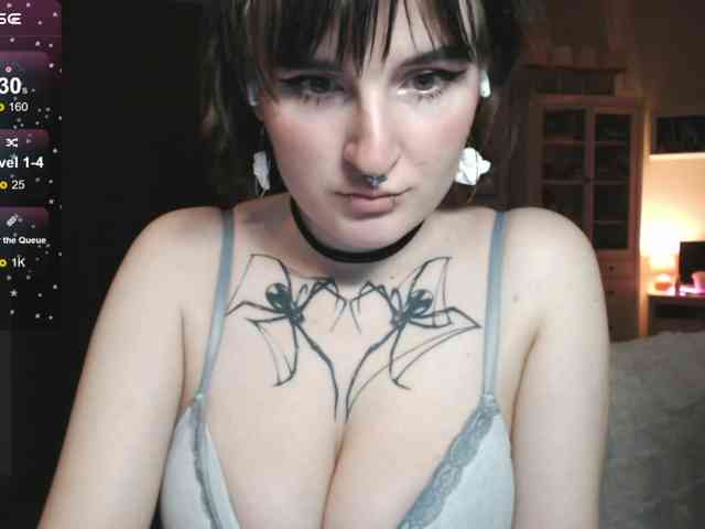 momorenaaa webcam