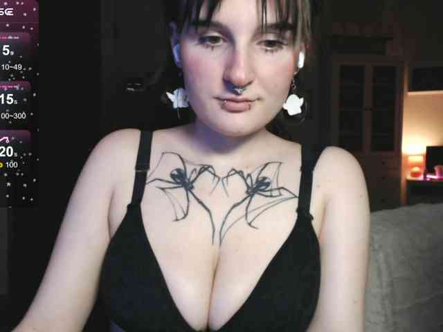 momorenaaa webcam