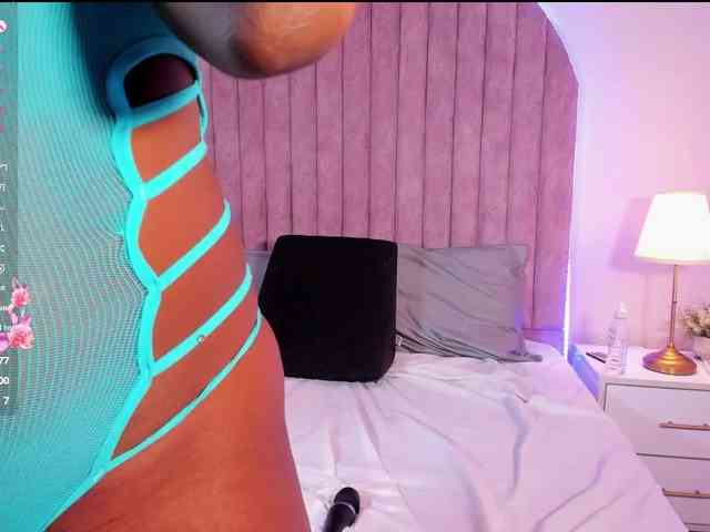 Krystin1 webcam