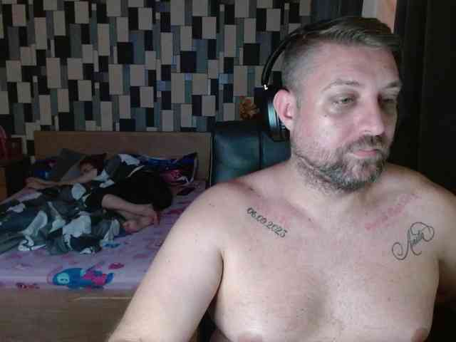 SwitchDomCouple webcam