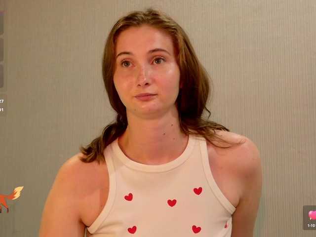 PeachGirl webcam
