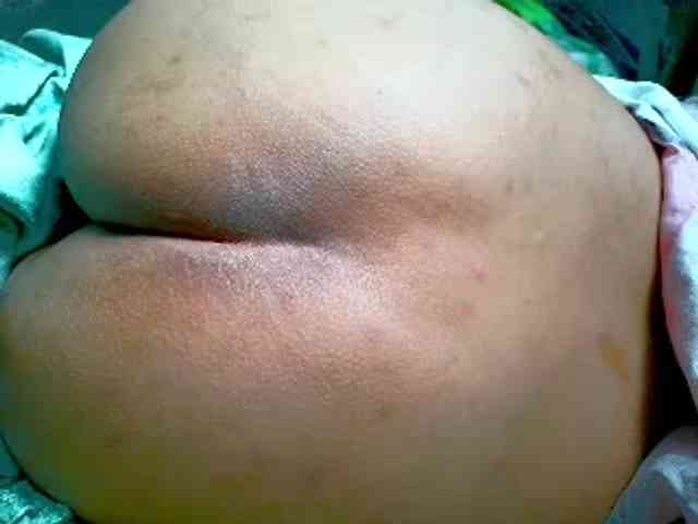 NaughtyWetPieXx webcam