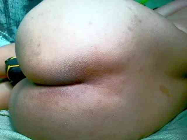 NaughtyWetPieXx webcam