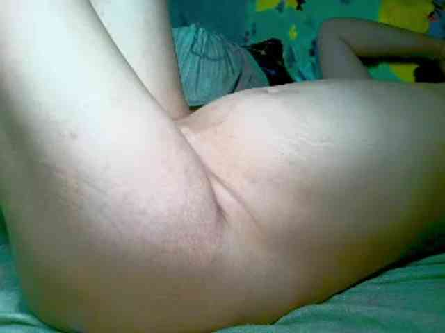 NaughtyWetPieXx webcam