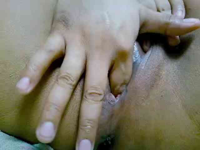 NaughtyWetPieXx webcam