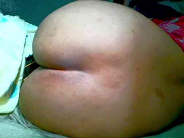 NaughtyWetPieXx webcam