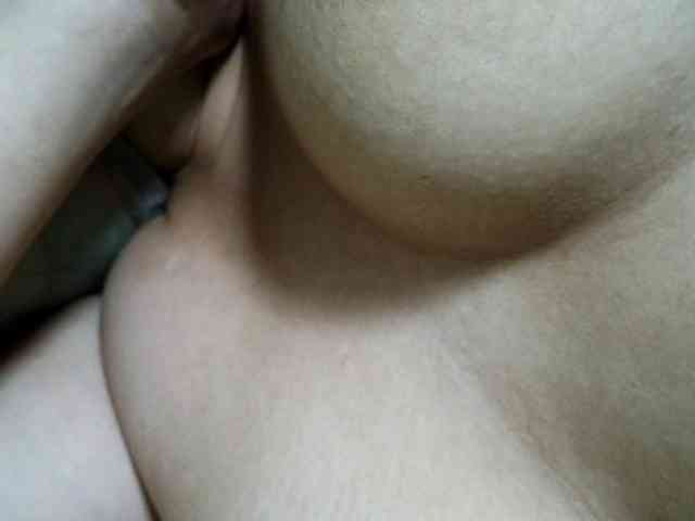 NaughtyWetPieXx webcam