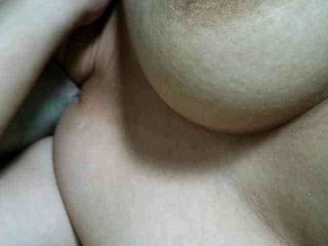 NaughtyWetPieXx webcam