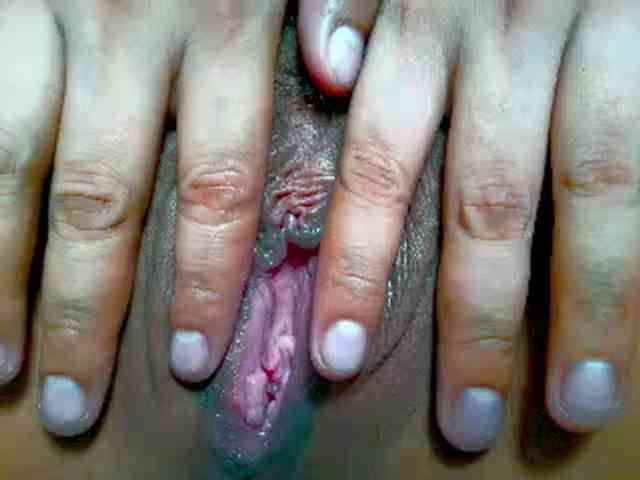 NaughtyWetPieXx webcam