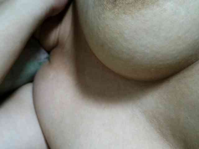 NaughtyWetPieXx webcam