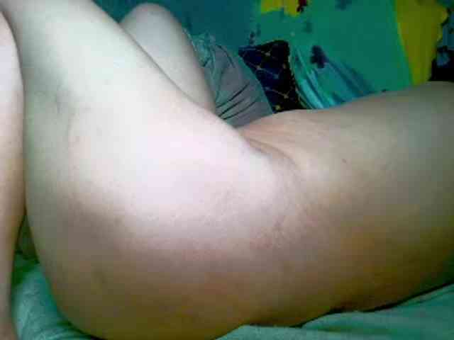 NaughtyWetPieXx webcam