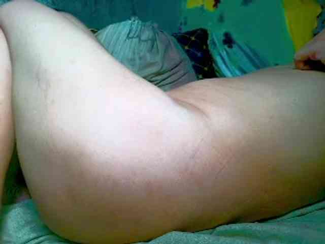 NaughtyWetPieXx webcam