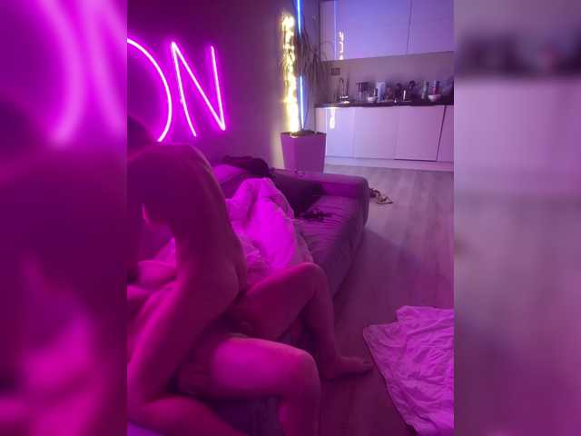 Accedi alla chat con il nickname YuGoVi YuGoVi