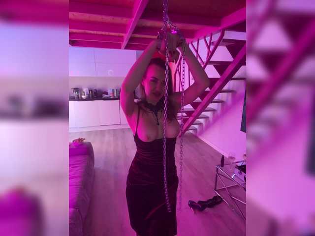 Vai a chattare su YuGoVi YuGoVi