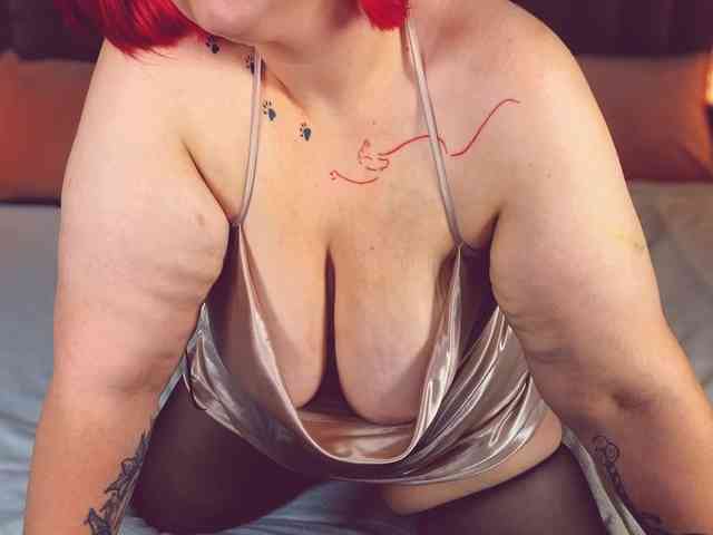BettyDark webcam