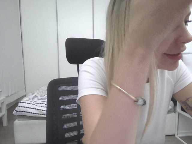 pinkpanther8899 webcam