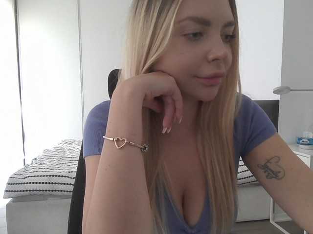 pinkpanther8899 webcam