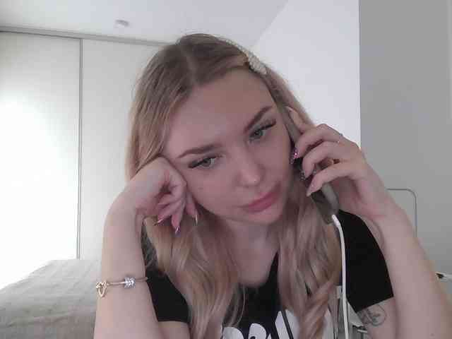 pinkpanther8899 webcam