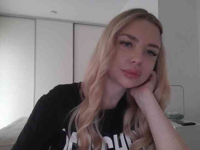 pinkpanther8899 webcam