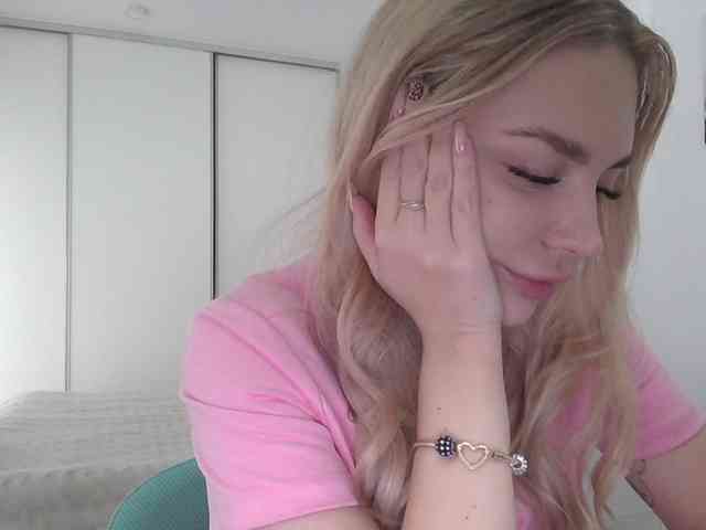 pinkpanther8899 webcam