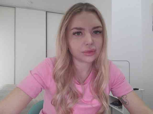 pinkpanther8899 webcam