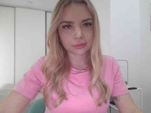 pinkpanther8899 webcam