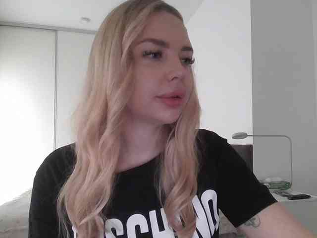 pinkpanther8899 webcam