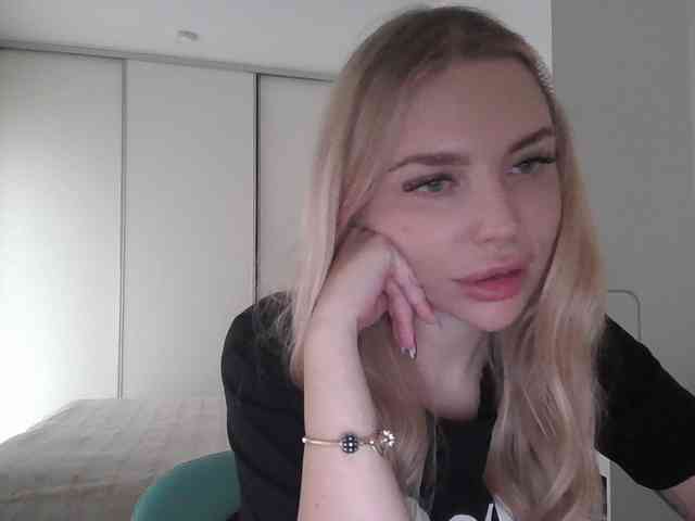 pinkpanther8899 webcam