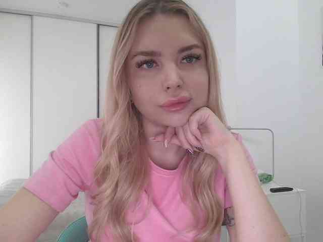 pinkpanther8899 webcam