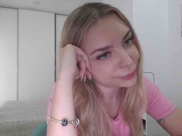 pinkpanther8899 webcam