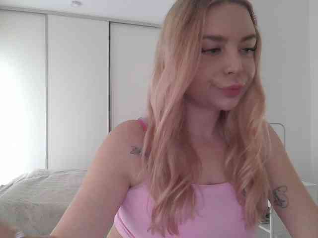 pinkpanther8899 webcam