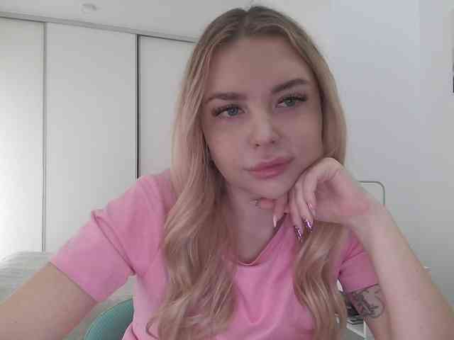 pinkpanther8899 webcam