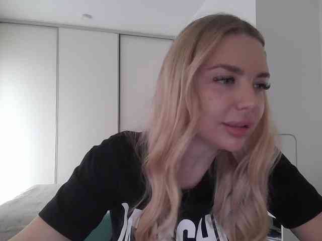 pinkpanther8899 webcam