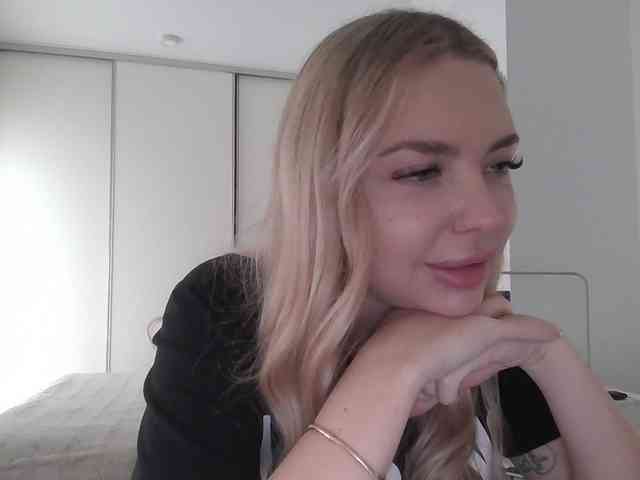 pinkpanther8899 webcam