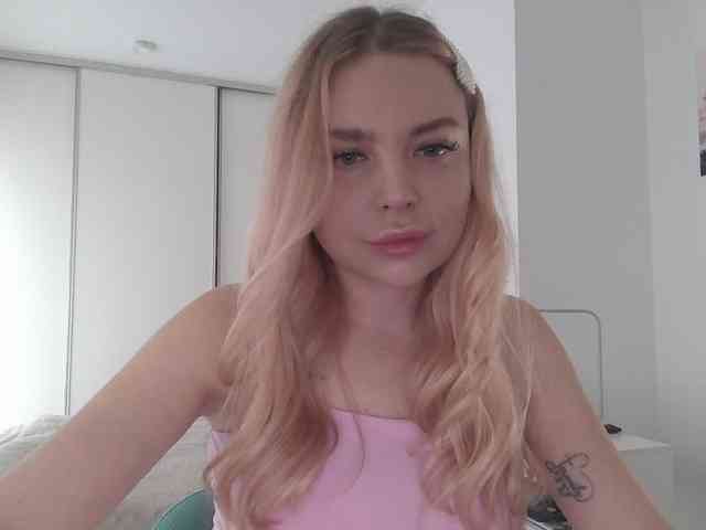 pinkpanther8899 webcam