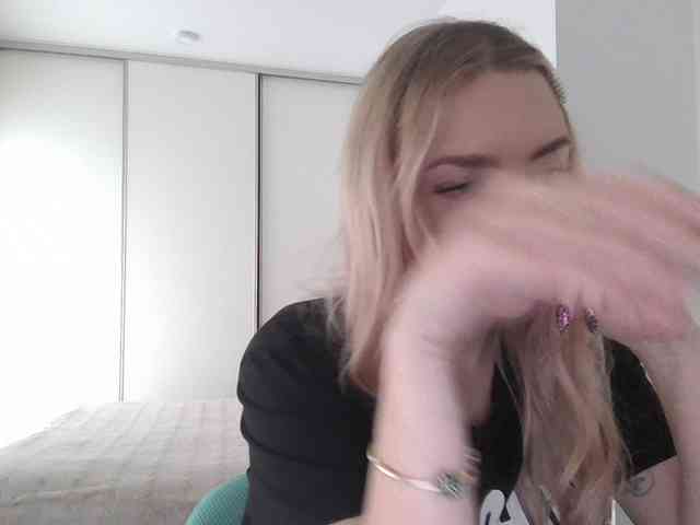 pinkpanther8899 webcam