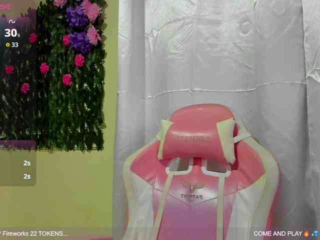SweetieandJuiicy webcam