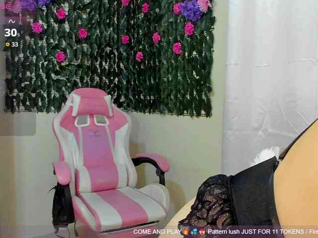 SweetieandJuiicy webcam