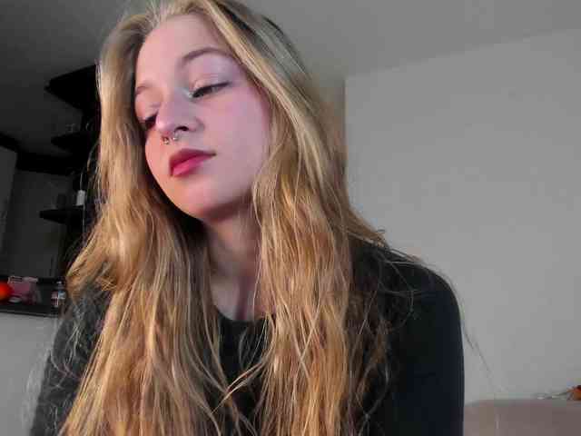 MiaMeowa webcam