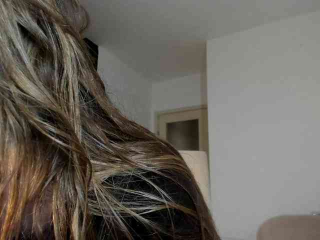 MiaMeowa webcam