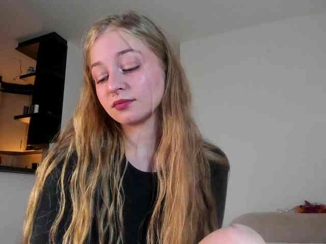 MiaMeowa webcam